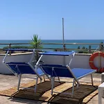 Lägenhet Casa Bianca & Blu A Due Passi Dal Mare