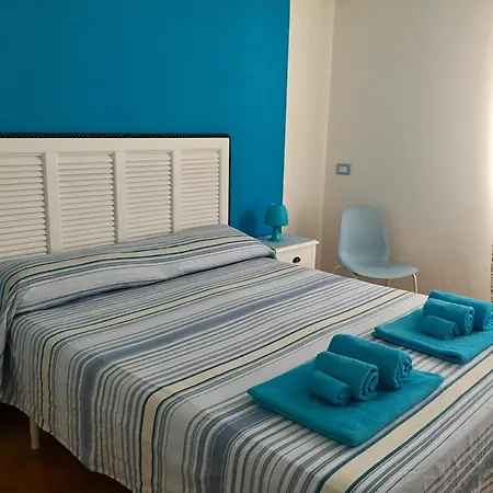 Lägenhet Casa Bianca & Blu A Due Passi Dal Mare