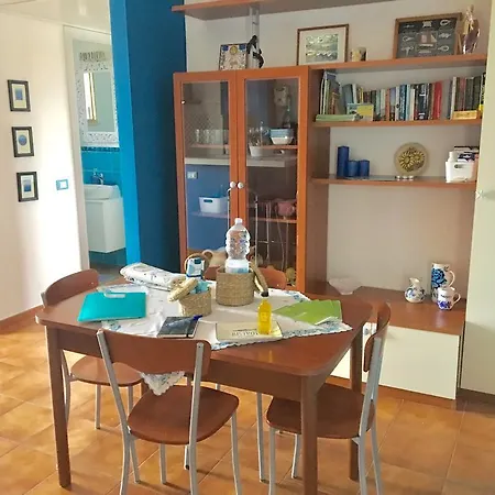 Casa Bianca & Blu A Due Passi Dal Mare شقة *