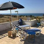 Casa Bianca & Blu A Due Passi Dal Mare *