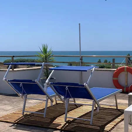 Appartamento Casa Bianca&blu A Due Passi Dal Mare