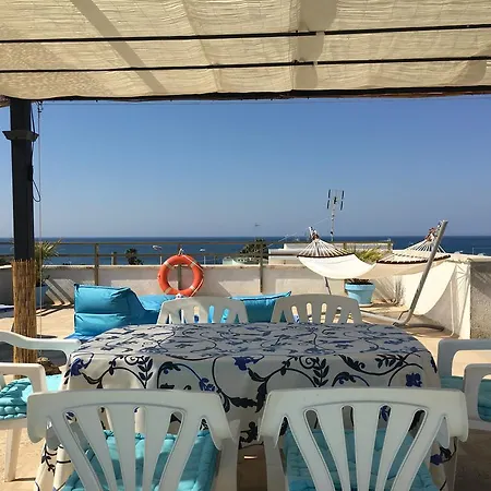 Appartamento Casa Bianca&blu A Due Passi Dal Mare
